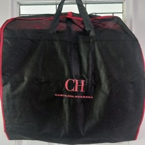 Carolina Herrera case for dresses  color black and red